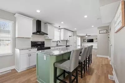 3802 Ravens Glen Drive, Columbus, OH 43221 - Photo 9