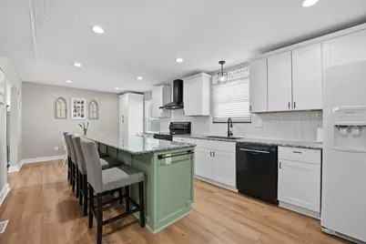 3802 Ravens Glen Drive, Columbus, OH 43221 - Photo 7