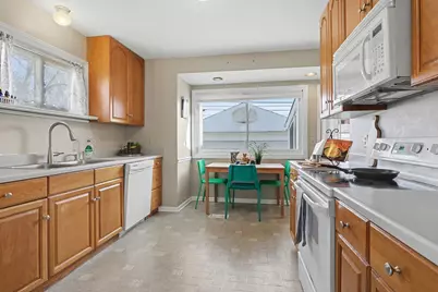 4216 Maplegrove Drive, Grove City, OH 43123 - Photo 7