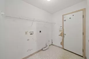 544 Tourmaline Dr, Blacklick, OH 43004 - Photo 13