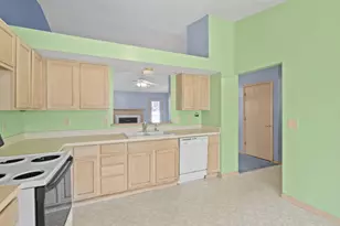 544 Tourmaline Dr, Blacklick, OH 43004 - Photo 9