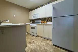 1981 Hoadley Dr, Columbus, OH 43228 - Photo 15