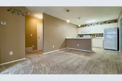 1981 Hoadley Drive #10A, Columbus, OH 43228 - Photo 5