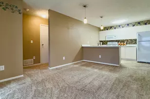 1981 Hoadley Dr, Columbus, OH 43228 - Photo 5