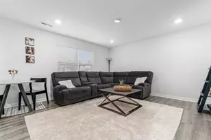 377 St James Gate Way, Newark, OH 43055 - Photo 9