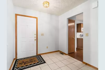 8060 Gladshire Boulevard, Lewis Center, OH 43035 - Photo 3