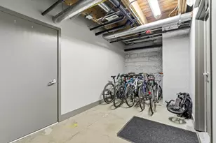 570 S Front St, Columbus, OH 43215 - Photo 27