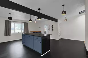 343 Flint Ridge Dr, Columbus, OH 43230 - Photo 9