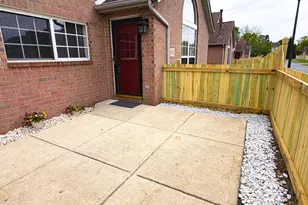 4920 Meadow Run Dr, Hilliard, OH 43026 - Photo 3