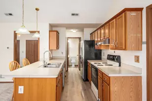 4920 Meadow Run Dr, Hilliard, OH 43026 - Photo 9