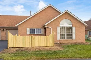 4920 Meadow Run Dr, Hilliard, OH 43026 - Photo 1