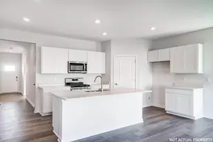 128 Vine Grv Dr, Circleville, OH 43113 - Photo 5