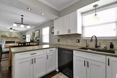 11681 Village Way, Pickerington, OH 43147 - Photo 9