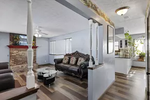 2251 Tulip Tree Ave, Columbus, OH 43229 - Photo 9