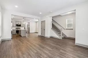 910 Ellsworth Ave, Columbus, OH 43206 - Photo 11