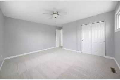 4413 Broadhurst Drive, Columbus, OH 43213 - Photo 5