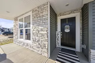 5728 Shadowfair Ln, Powell, OH 43065 - Photo 3