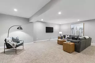 224 Honeywood Dr N, Galena, OH 43021 - Photo 35