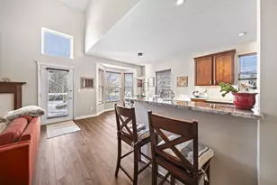 1063 Mendolin Ct, Powell, OH 43065 - Photo 13