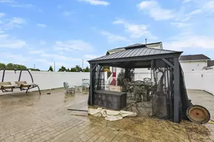 11241 Center Rd, Garrettsville, OH 44231 - Photo 33