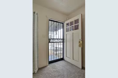 957 E 17th Avenue, Columbus, OH 43211 - Photo 3