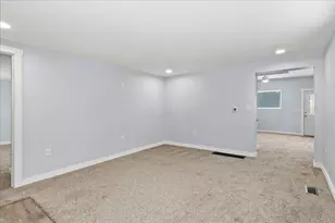 427 N Walnut St, Urbana, OH 43078 - Photo 7