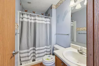 1062 Viewpointe Drive, Columbus, OH 43207 - Photo 17