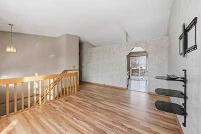 1062 Viewpointe Drive, Columbus, OH 43207 - Photo 7