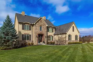 9338 Deer Path Ct, Powell, OH 43065 - Photo 1