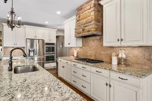 9338 Deer Path Ct, Powell, OH 43065 - Photo 23