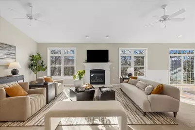 45 E California Avenue, Columbus, OH 43202 - Photo 23