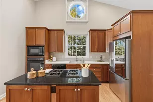 45 E California Ave, Columbus, OH 43202 - Photo 17