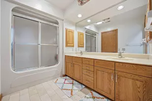 2900 Wickliffe Woods Ct, Columbus, OH 43221 - Photo 59