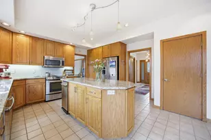 2900 Wickliffe Woods Ct, Columbus, OH 43221 - Photo 25