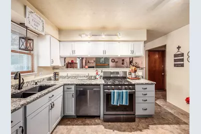 3267 Castleton Street, Grove City, OH 43123 - Photo 15