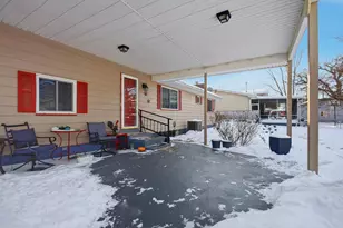 670 Hillsdale Dr, West Jefferson, OH 43162 - Photo 37