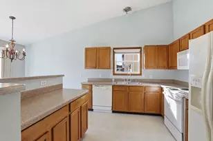 3782 Willowtree Ln, Columbus, OH 43207 - Photo 17