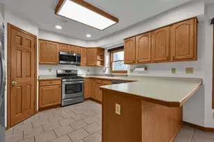 28 Calumet Dr N, Granville, OH 43023 - Photo 9