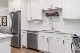 1670 E Broad, Columbus, OH 43203 - Photo 15