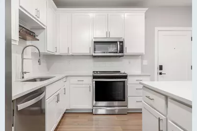 1670 E Broad #206, Columbus, OH 43203 - Photo 13