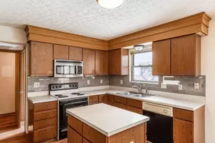 8827 Firstgate Dr, Reynoldsburg, OH 43068 - Photo 19