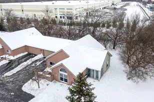 1930 Farmbrook Cir S, Grove City, OH 43123 - Photo 37