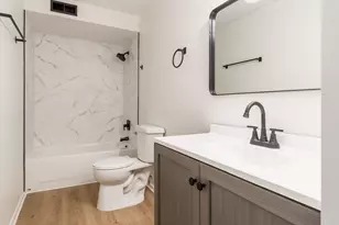 443 Clairbrook Ave, Columbus, OH 43228 - Photo 19