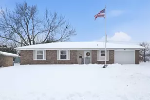 7302 Belle Plain Dr, Dayton, OH 45424 - Photo 1