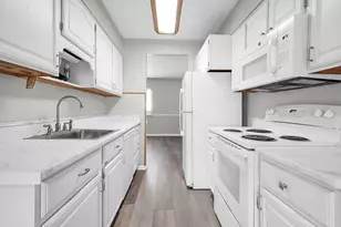 2278 Wadsworth Dr, Columbus, OH 43232 - Photo 11