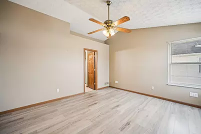 1088 Amherst Boulevard, London, OH 43140 - Photo 17