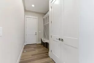 5618 Hickory Dr, Lewis Center, OH 43035 - Photo 9