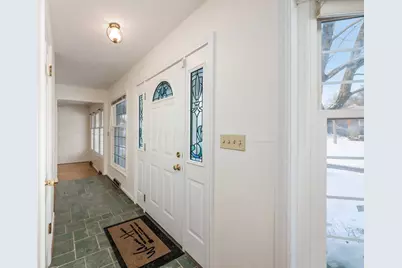 955 Amberly Place, Columbus, OH 43220 - Photo 3