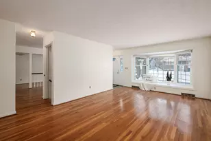 955 Amberly Pl, Columbus, OH 43220 - Photo 7