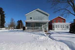 127 N Pierce St, Crestline, OH 44827 - Photo 1